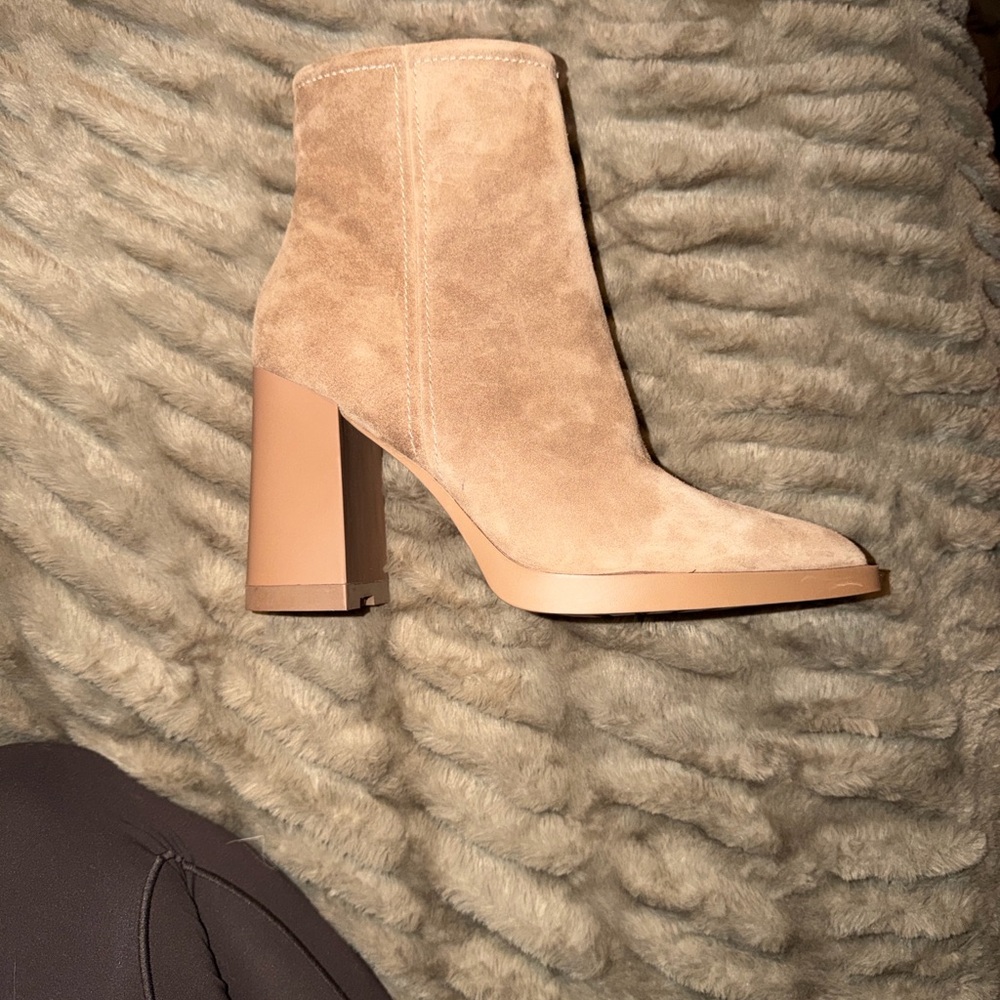 Steve Madden Tan Suede Block Heel Boots - Picture 5 of 9
